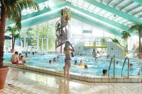 Camping mit tropischem Schwimmbad in den Niederlanden