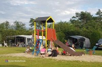 Camping Hoeve aan den Weg ist ein gemütlicher kleiner Familiencampingplatz in Holland mit vielen Einrichtungen für Jung und Alt