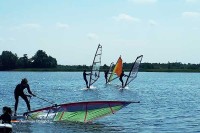 Camping mit Surf uns SUP Schule in den Niederlanden