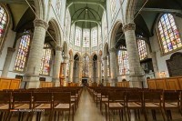 Die Sint-Jan ist weltweit bekannt für die Goudaner Glasfenster, eine Serie von 72 prachtvollen Buntglasfenstern.