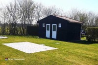 Stellplatz mit privatem Luxus-Sanitärbereich