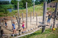 Ausflug mit Kindern in den Niederlanden während des Urlaubs