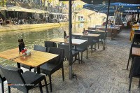 Terrasse am Wasser in Utrecht Niederlande