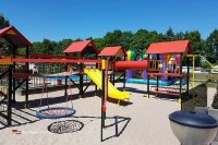 Camping mit Spielplatz und Schwimmbad in den Niederlanden
